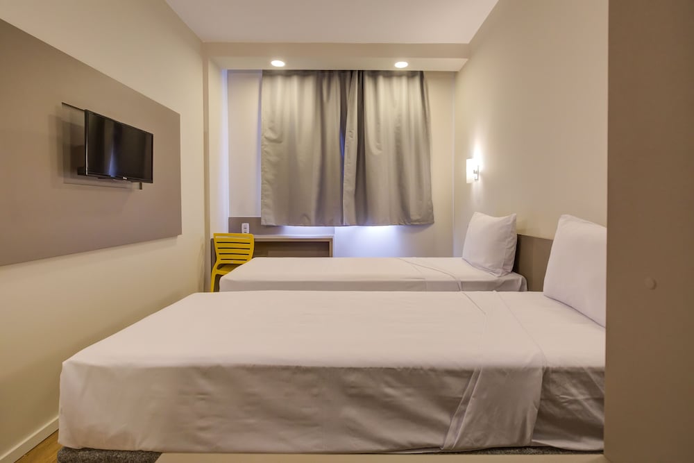 Standard Room, 2 Twin Beds - Photo 2