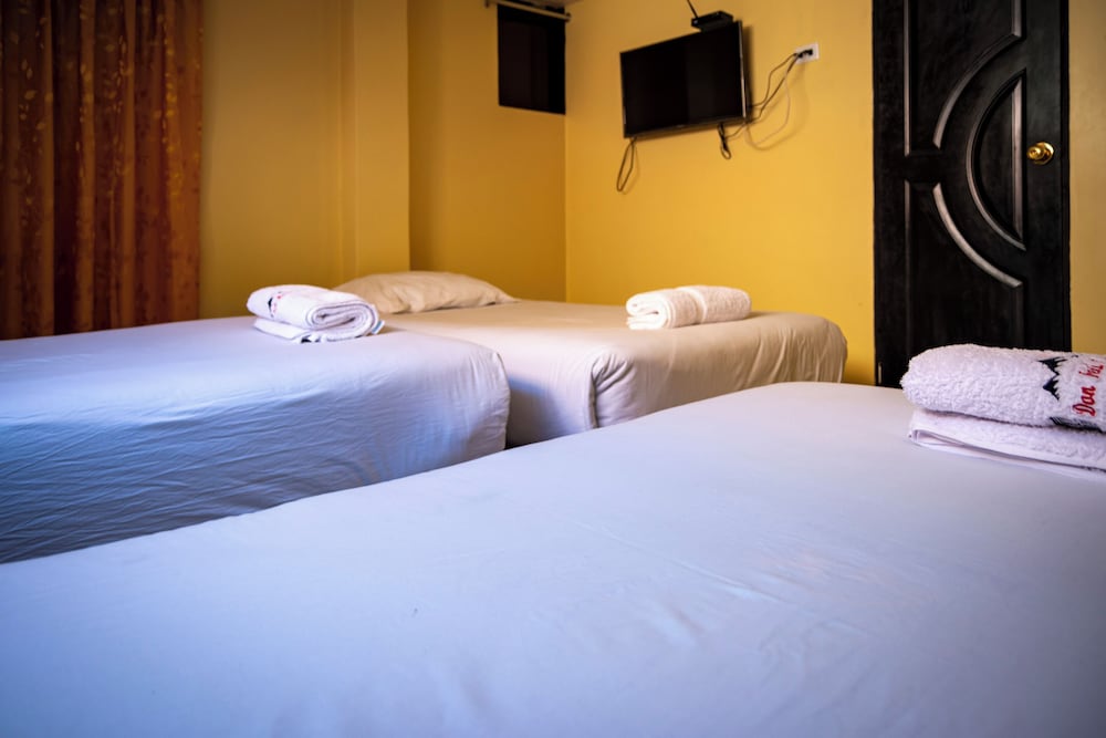 Basic Triple Room, 3 Twin Beds photo 2