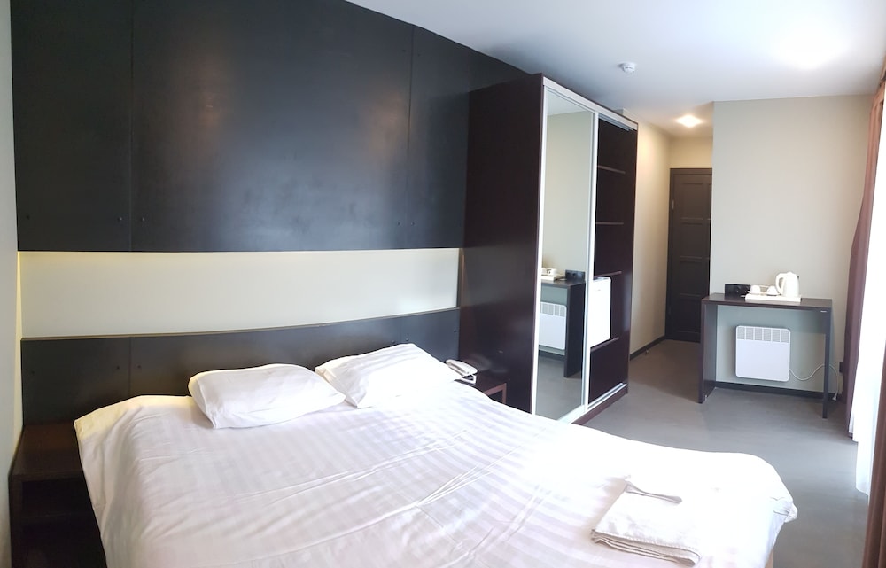 Economy Double or Twin Room photo 1