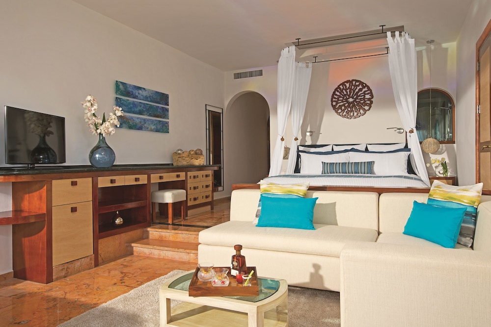 Junior Suite Double Ocean Front
