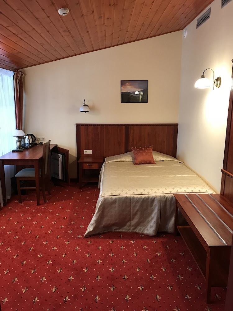 Classic Single Room