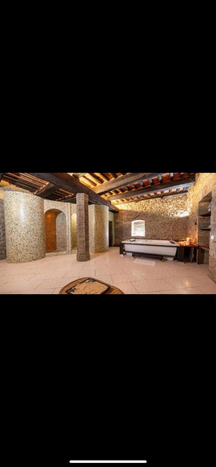 Queen Room with Spa Bath photo 2