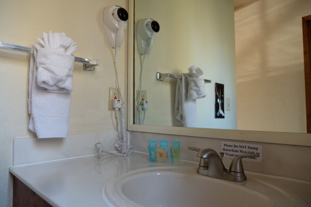 Standard Room - Photo 7