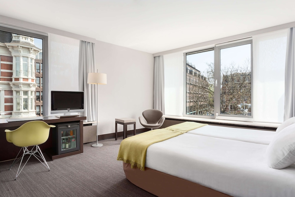 Superior Room (View, Extra Bed 3 adults) thumbnail 5