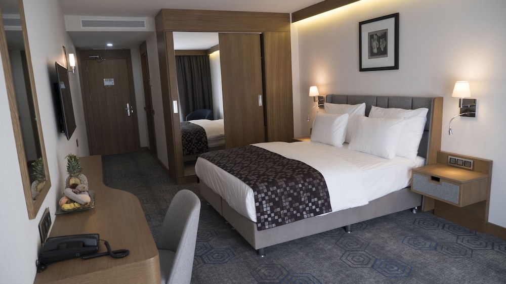 Deluxe Quadruple Room, Sea View photo 1