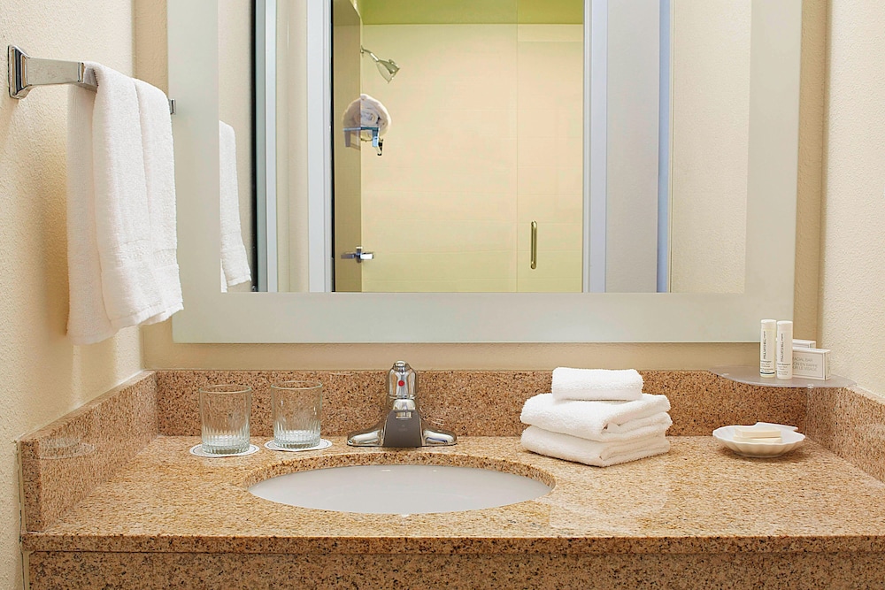 Suite, Multiple Beds - Photo 2
