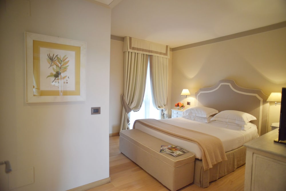 Royal Apartment, 2 Bedrooms photo 1
