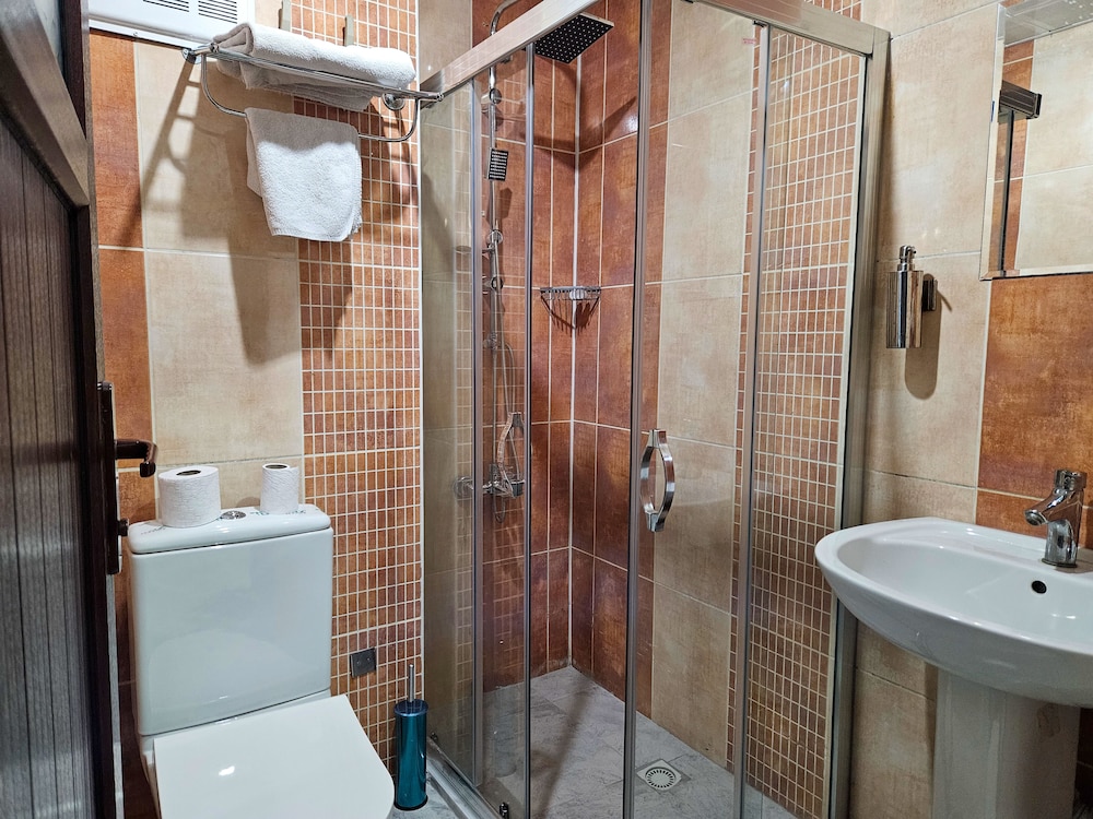 Classic Double or Twin Room photo 2