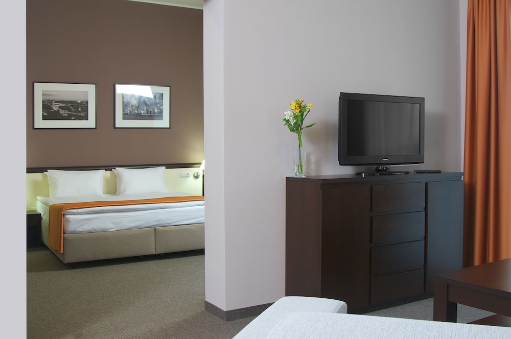 Suite, 1 King Bed
