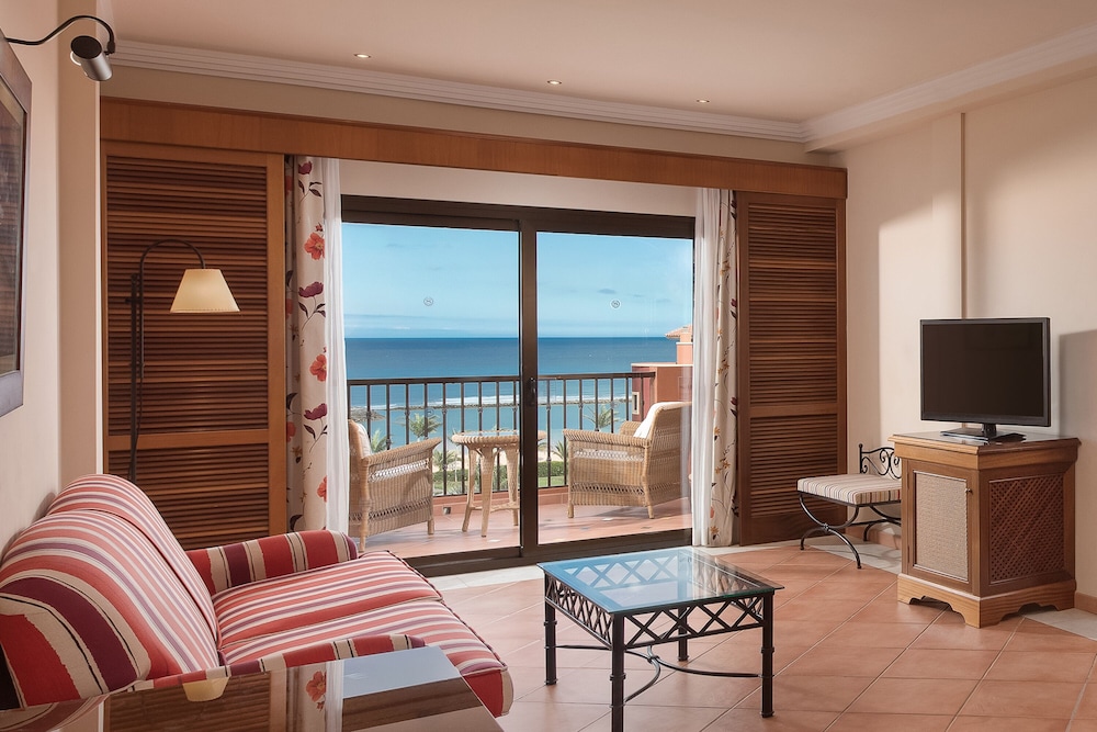 Executive Studio Suite, 2 Queen Beds (Ocean View)