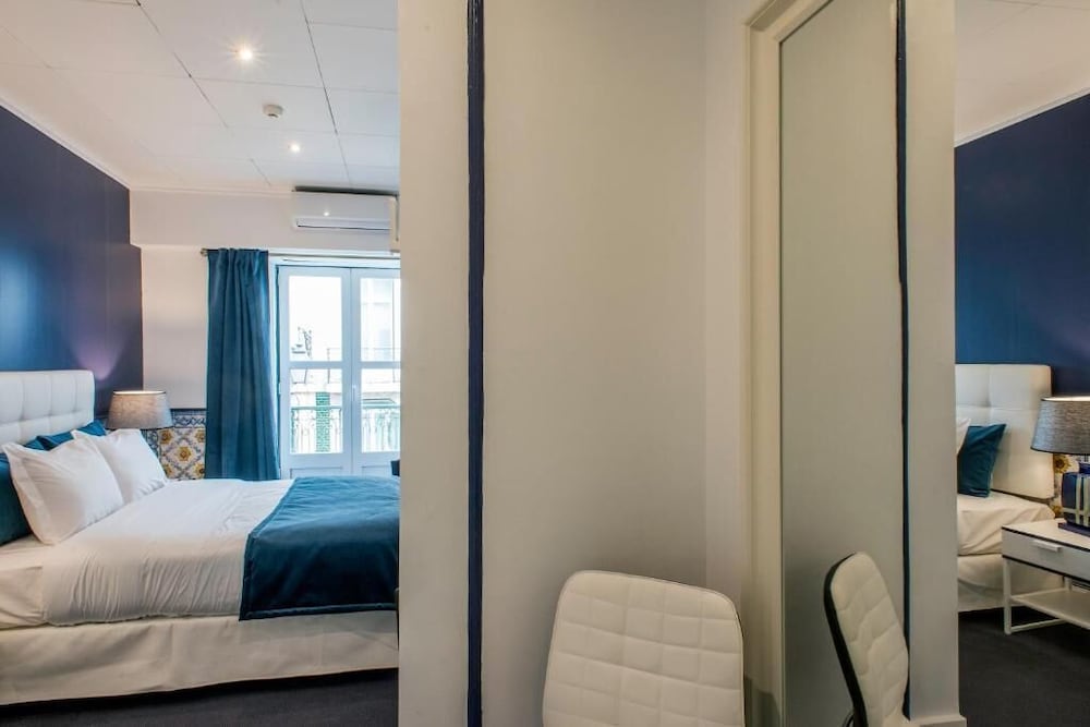 Suite, Balcony - Photo 4