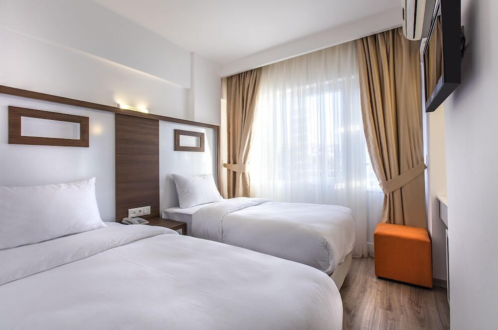 Standard Twin Room, Balcony photo 1