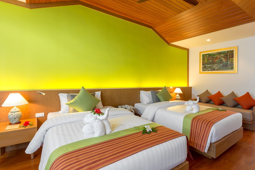 Luxury Grand Pool - Photo 9