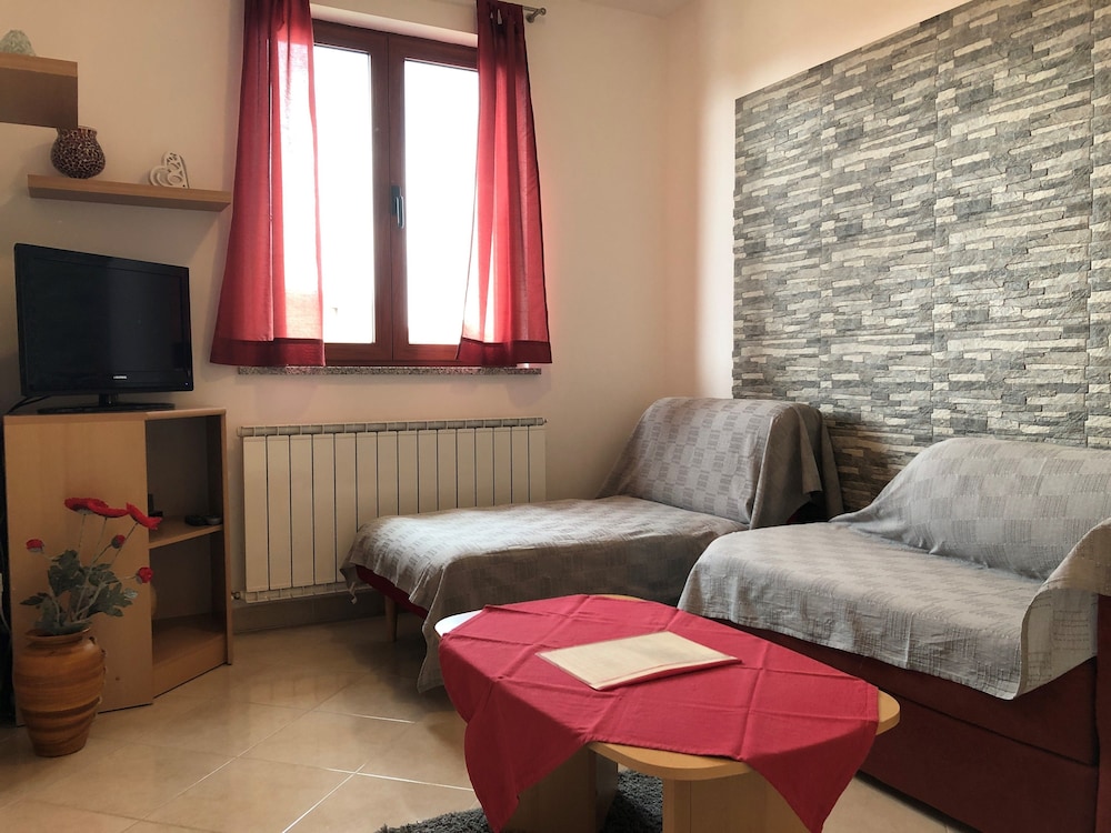 Comfort Apartment, Courtyard View