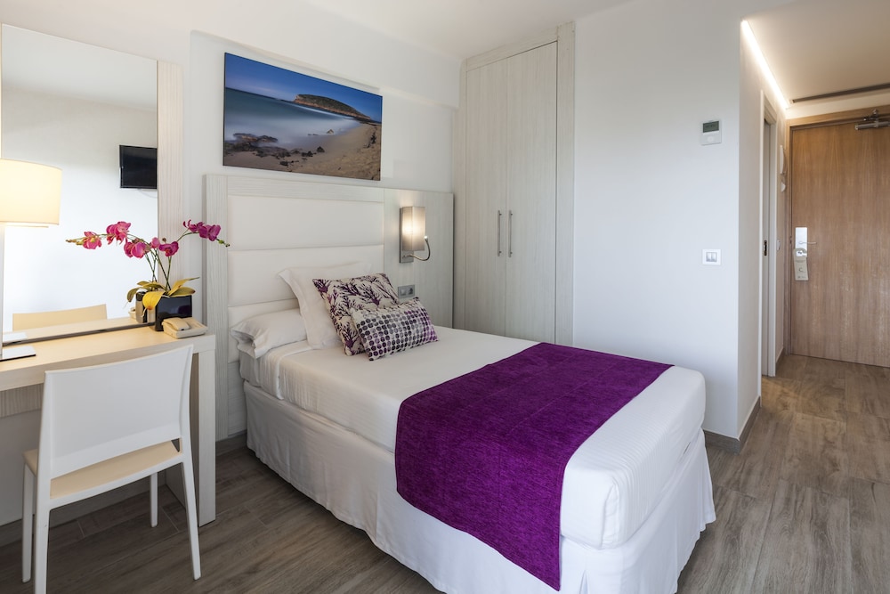 Single Room (Spa Access) photo 2
