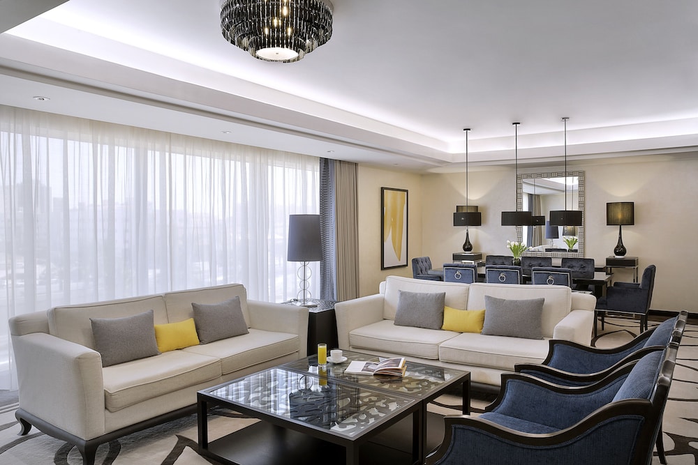 Royal Suite, 2 Bedrooms - Photo 6