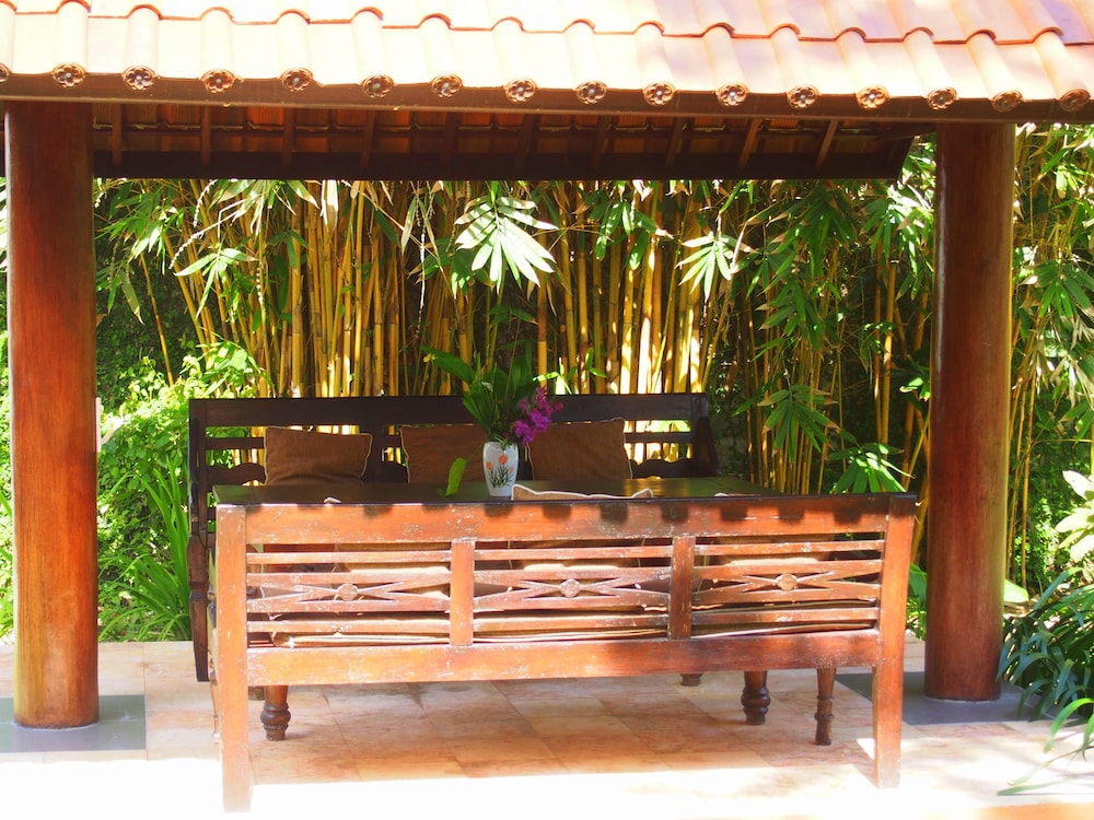 Two Bedroom Villa with Garden View - Photo 7
