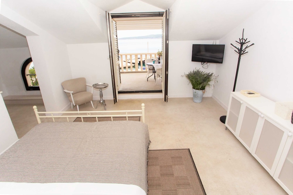 Studio (Studio Apartment with Terrace and Sea) photo 2