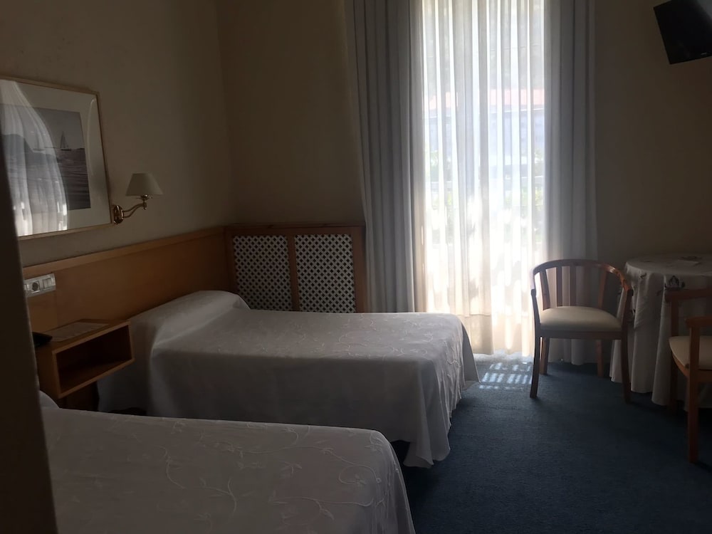 Double Or Twin Room photo 2