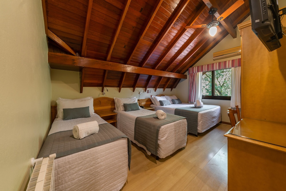 Deluxe Quadruple Room photo 1