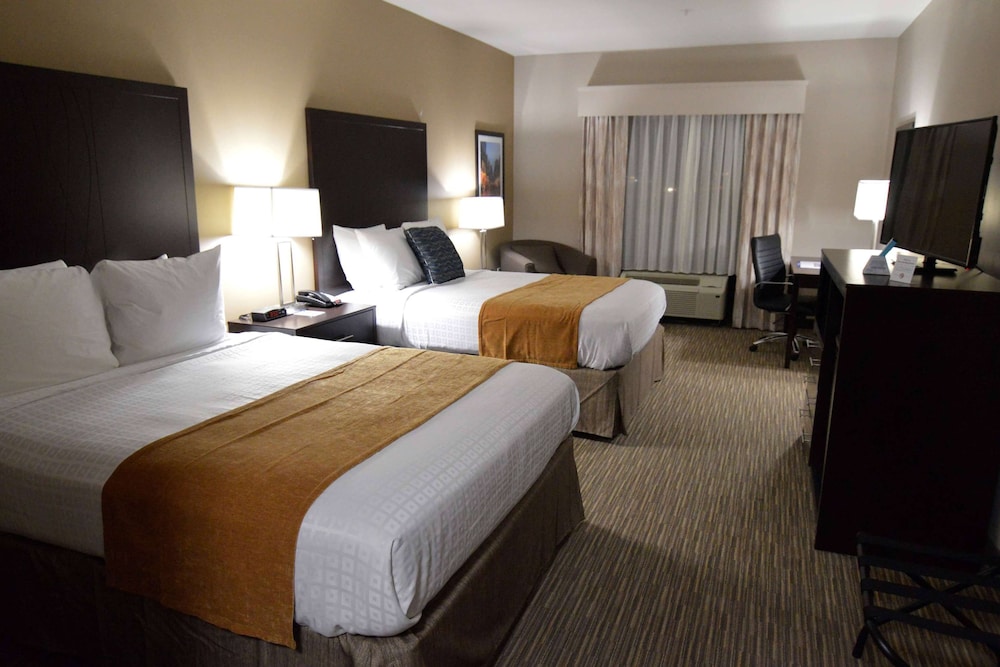 Room, 2 Queen Beds, Hearing Accessible, Non Smoking (Mobility,Bathub W/grab Bars) photo 1