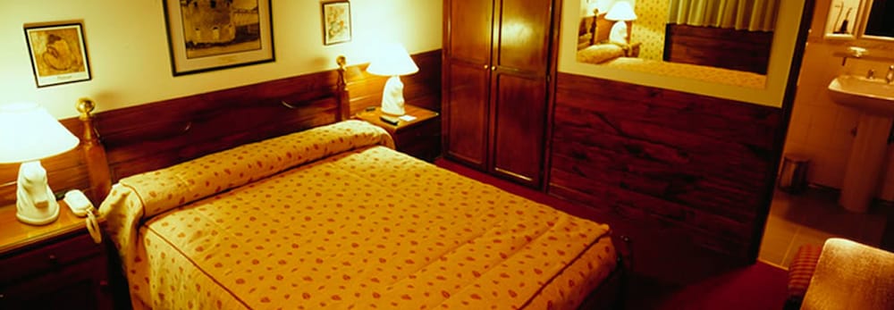 Basic Double or Twin Room