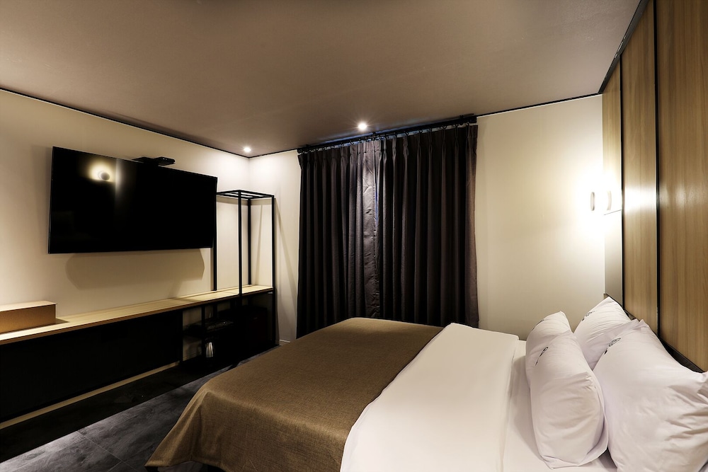 Standard Room - Photo 9