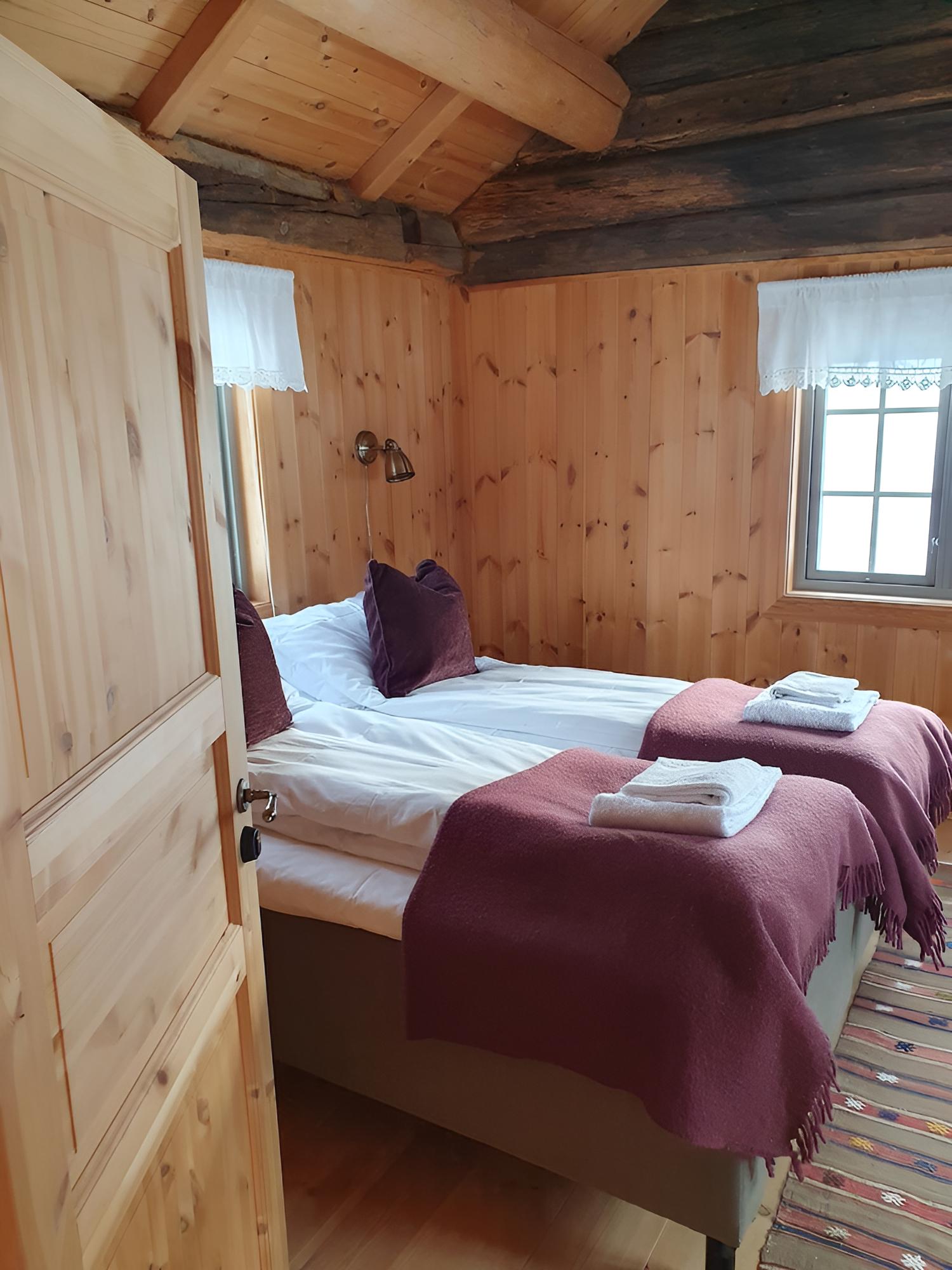 Basic Triple Room photo 2