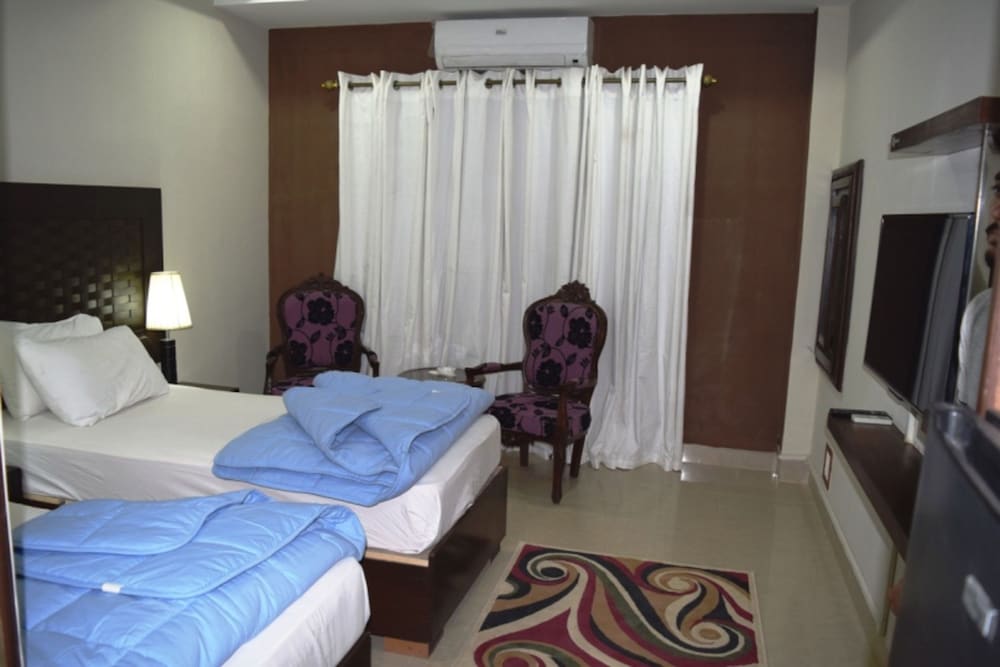 Deluxe Double Room photo 2