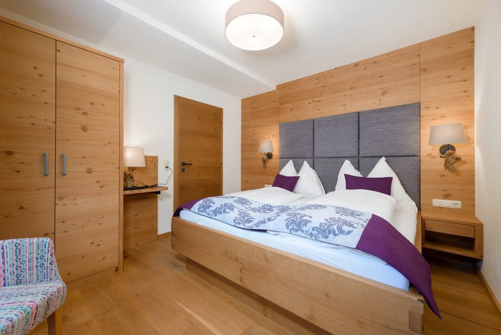 Family Apartment, 2 Bedrooms (Grafenberg) photo 1