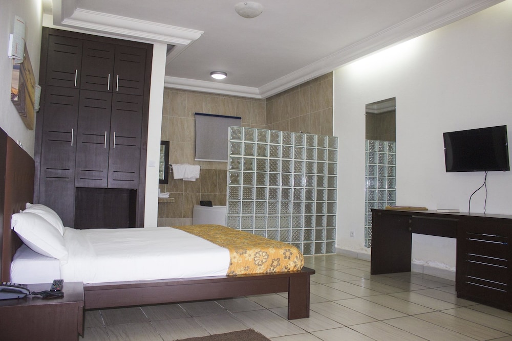 Luxury Suite photo 3