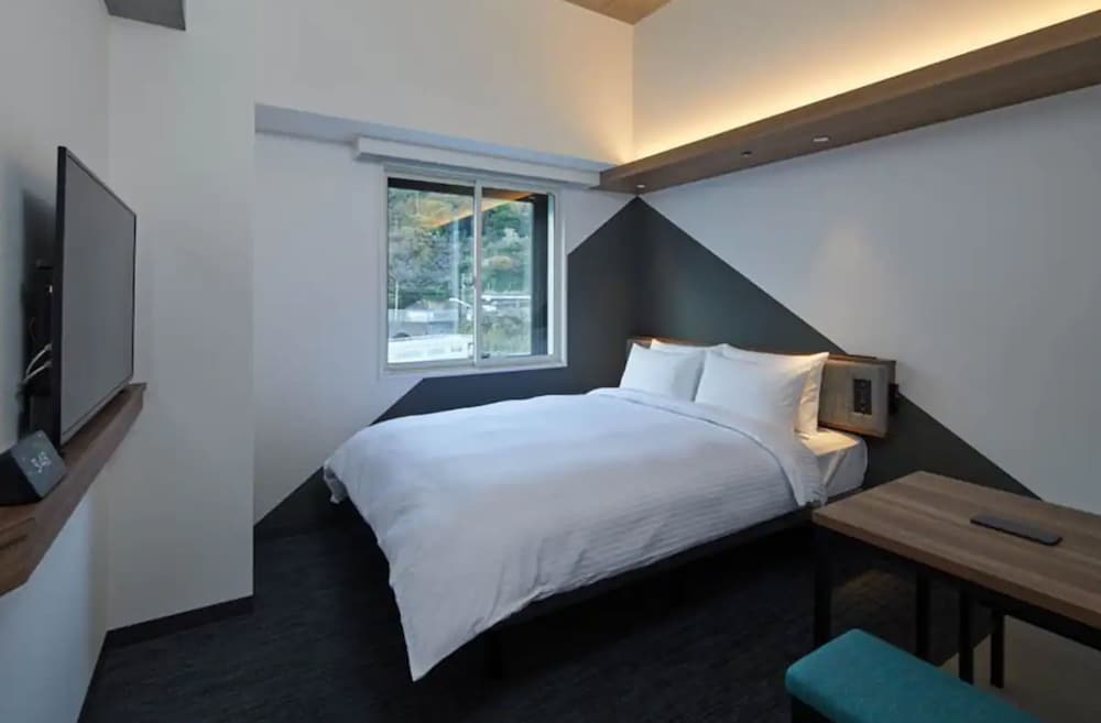 Standard Double Room, Non Smoking - Photo 1