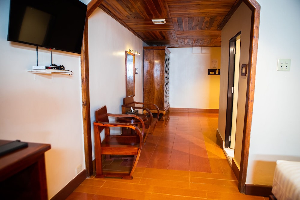 Basic Suite, 1 Bedroom, City View (Mini) photo 3