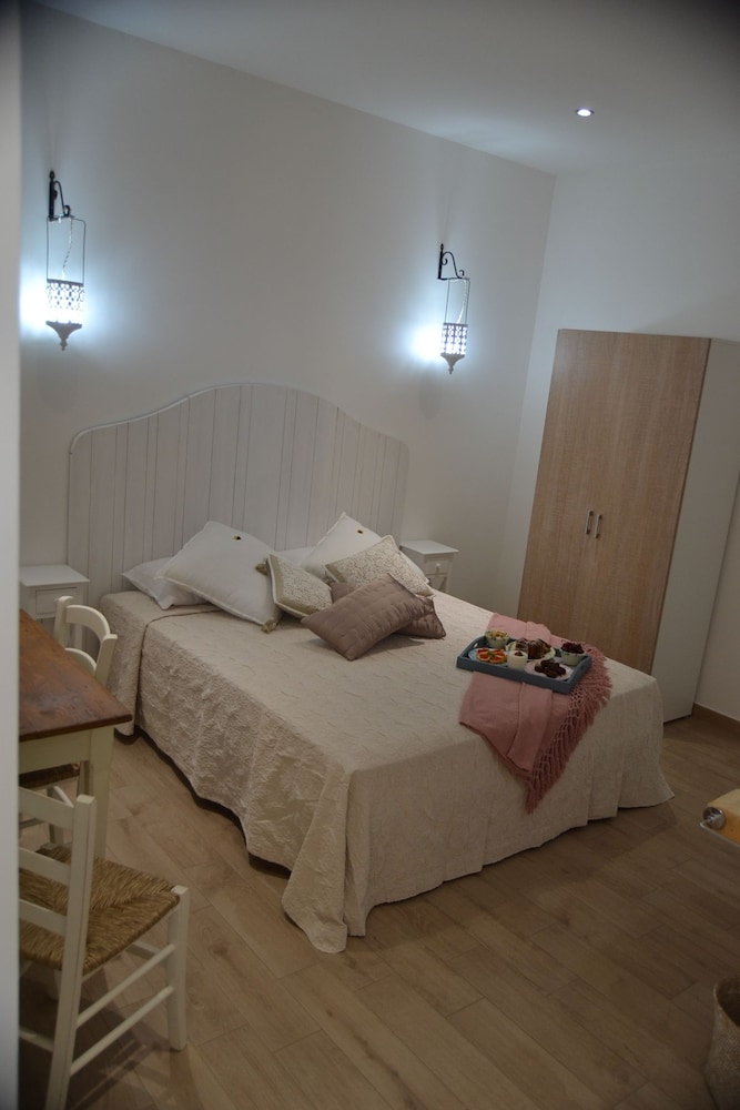 Basic Double Or Twin Room photo 1