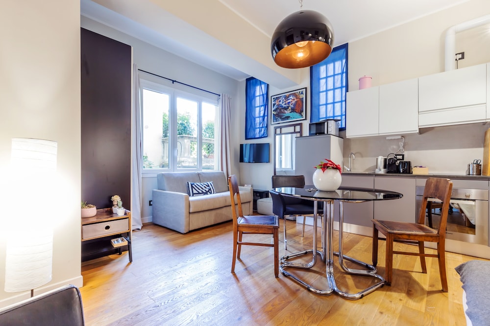 Exclusive Studio Suite