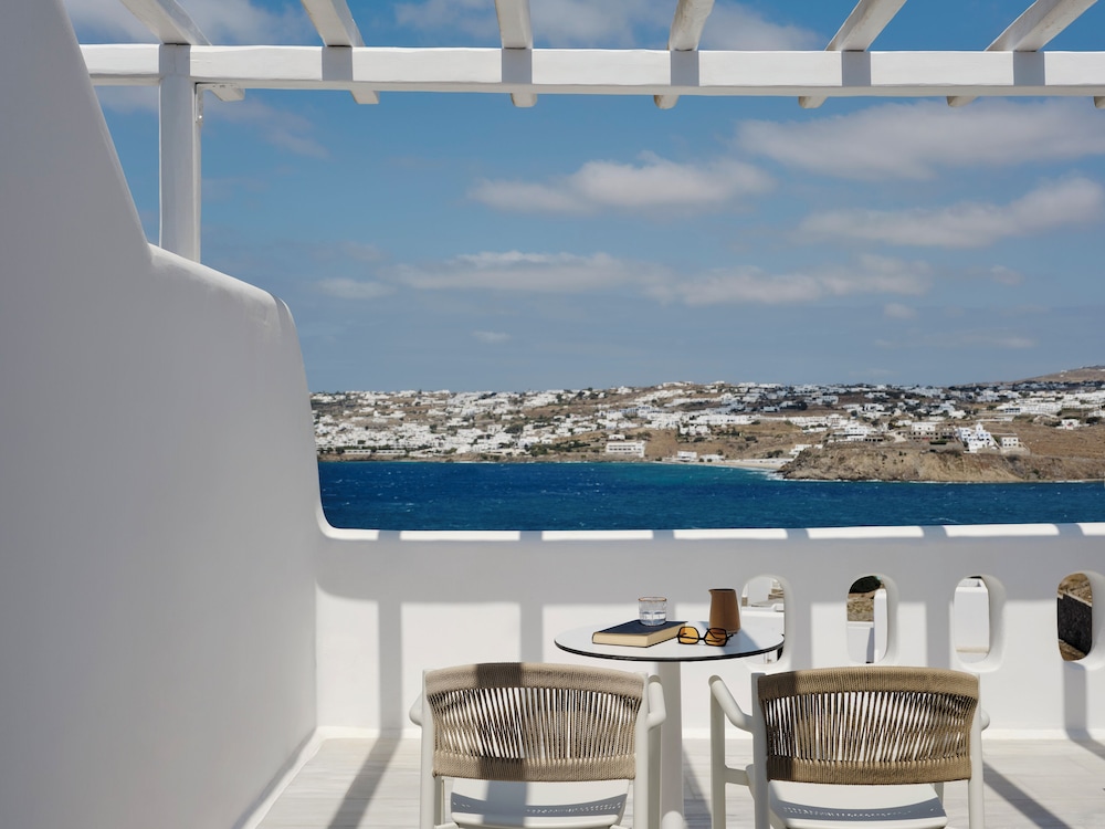 Deluxe Double or Twin Room, 1 Queen Bed, Sea View photo 1