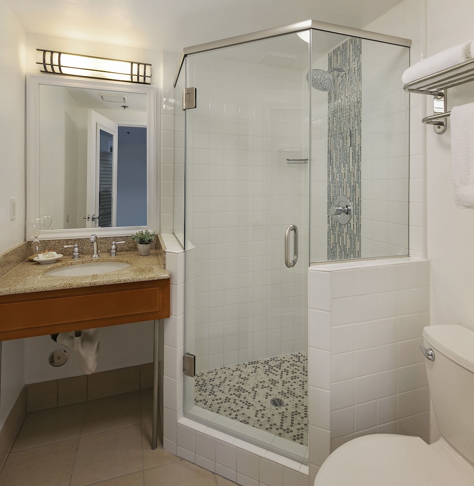 Suite, Multiple Beds, Oceanfront (Pet-Friendly) photo 3