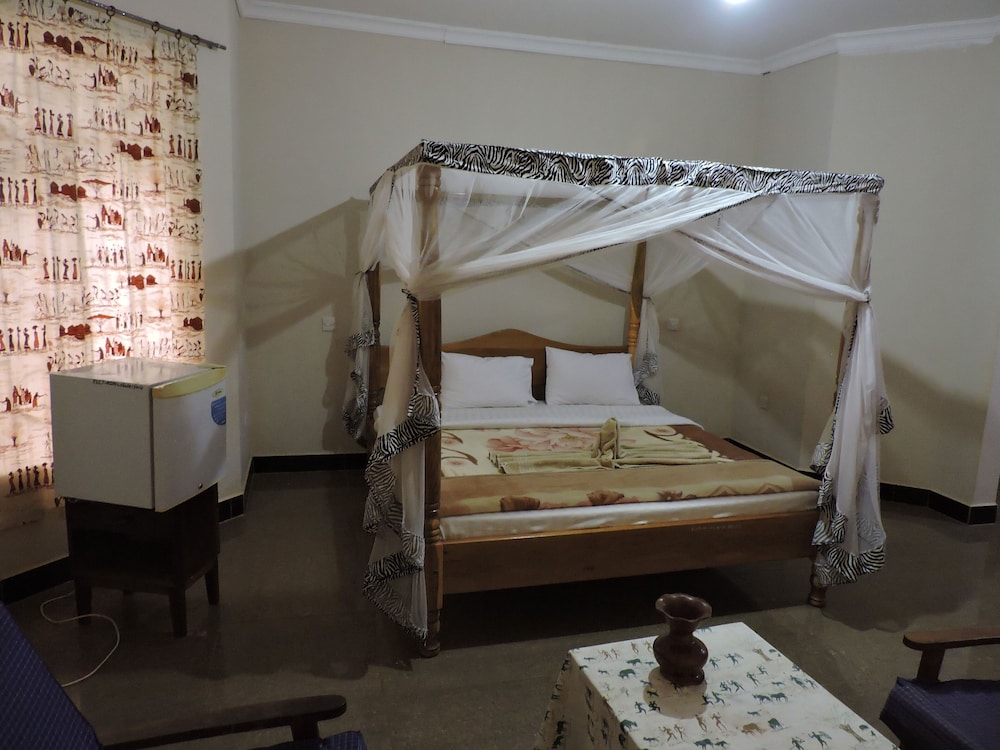 Basic Double Room photo 3
