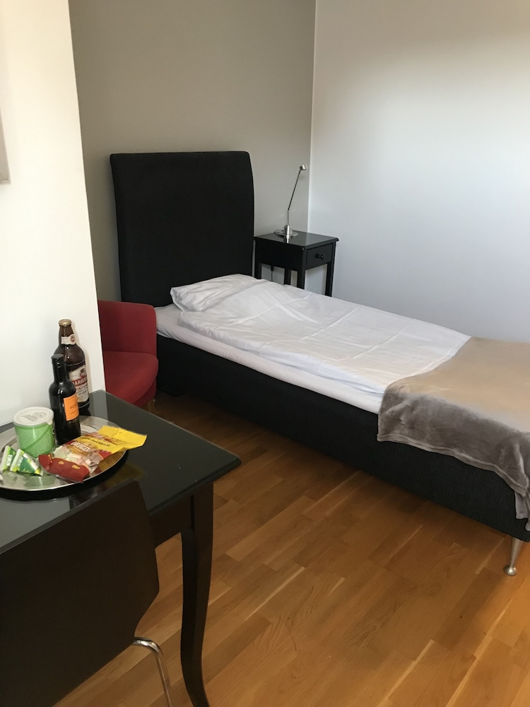 Single Room photo 1