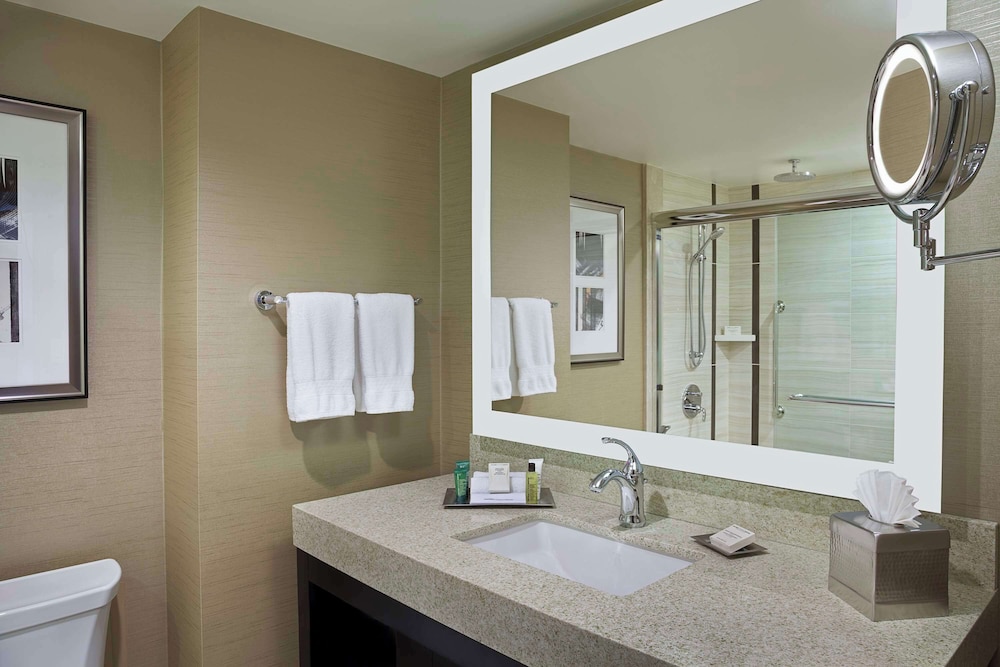 Executive Room - Two Queen Beds