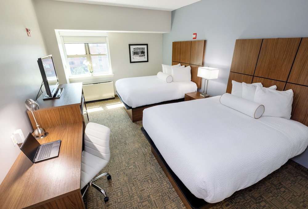 Deluxe Room, 2 Queen Beds - Photo 2