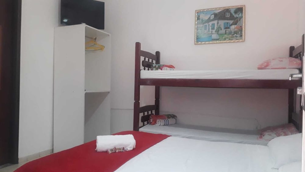 Basic Quadruple Room - Photo 5