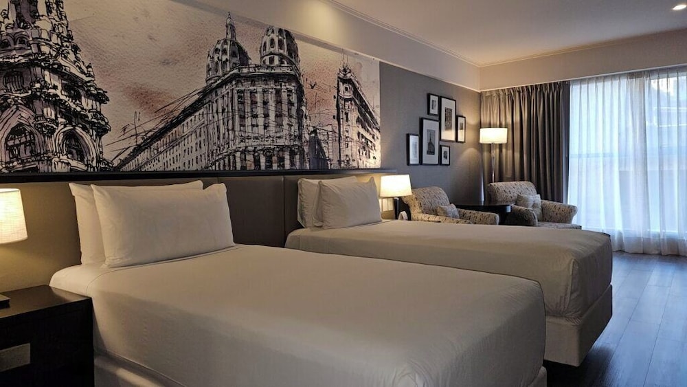 Room, 2 Twin Beds, Accessible (Roll-In Shower)