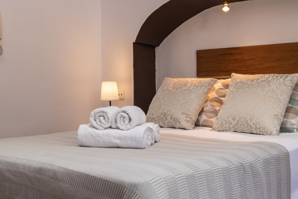 Estudio Básico, 1 Cama Doble, Balcón