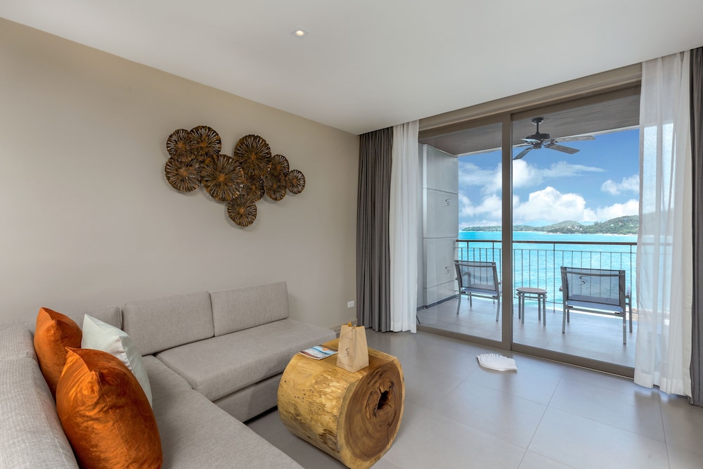 Sea View Jacuzzi Junior Suites - Photo 10