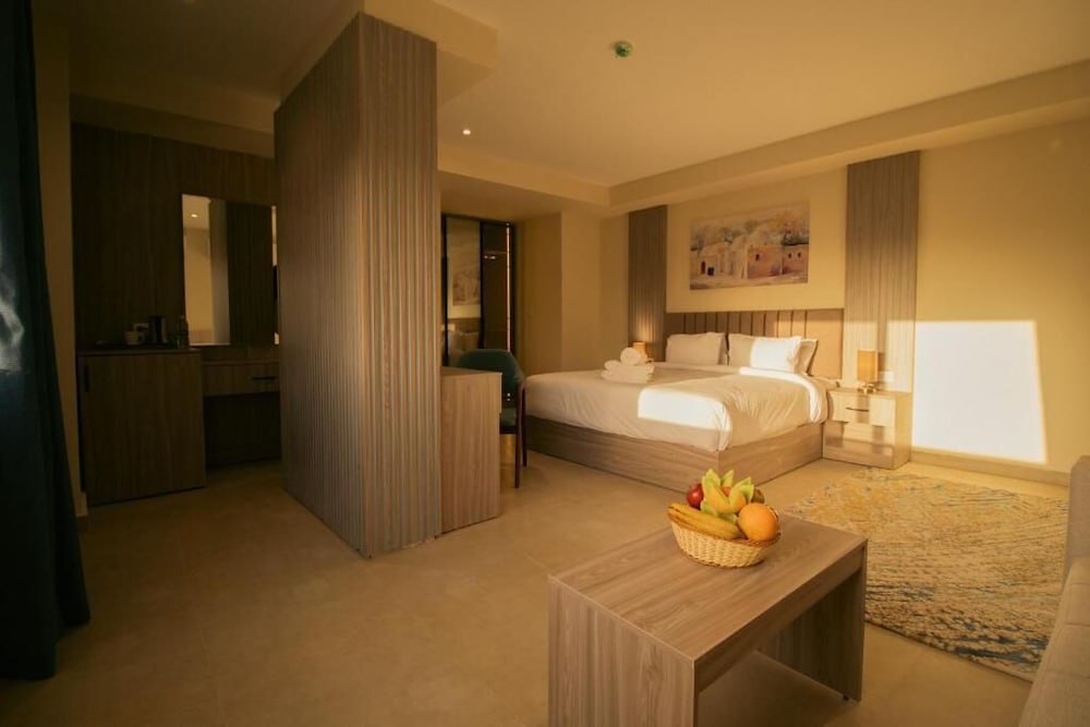 Junior Suite With Pyramids View - Photo 1