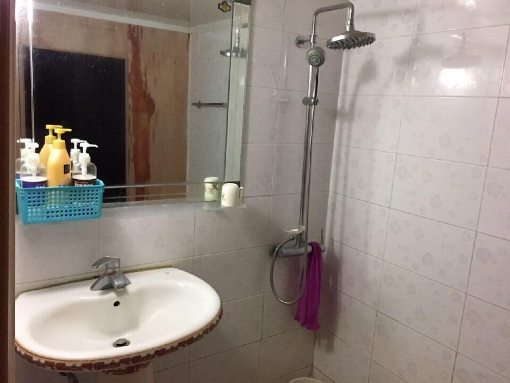 Double Room (Pay Extra Person Charge upon Check in) photo 3