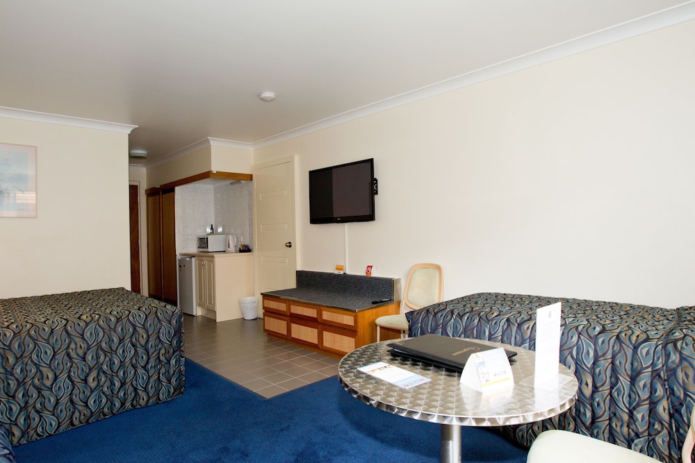 Executive Twin Room, Kitchenette photo 3