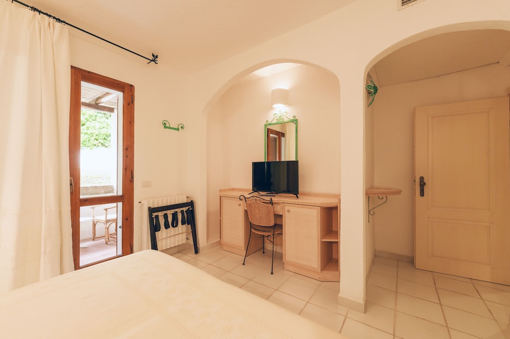 Family Room, Kitchen, Ground Floor