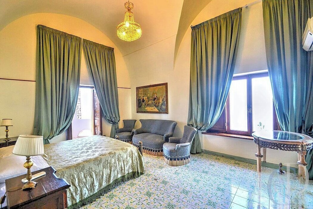 Villa, Sea View